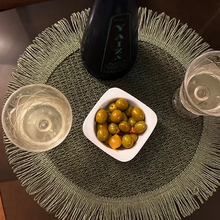 Canaryislandshost L Tierra * Nazaret