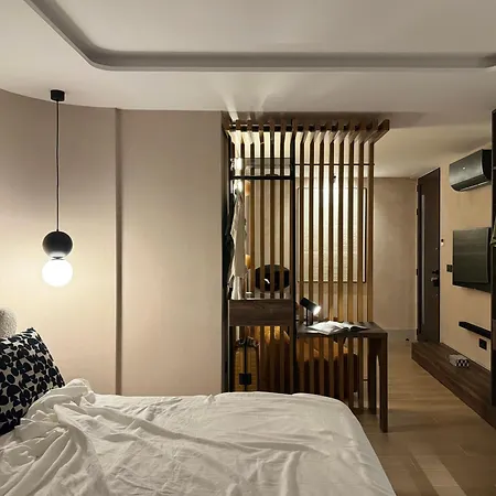 Canaryislandshost L Tierra *