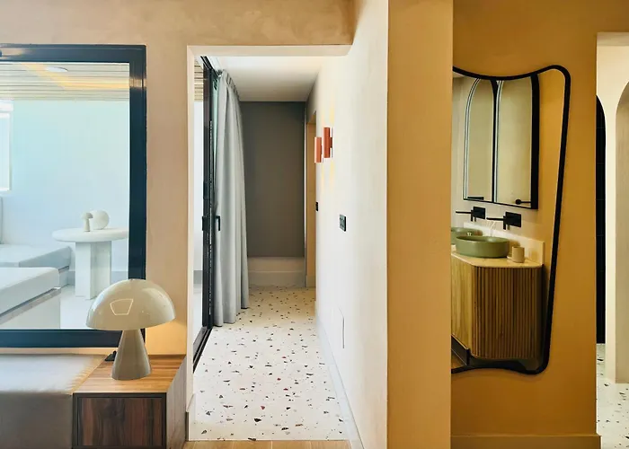 Canaryislandshost L Tierra * Nazaret